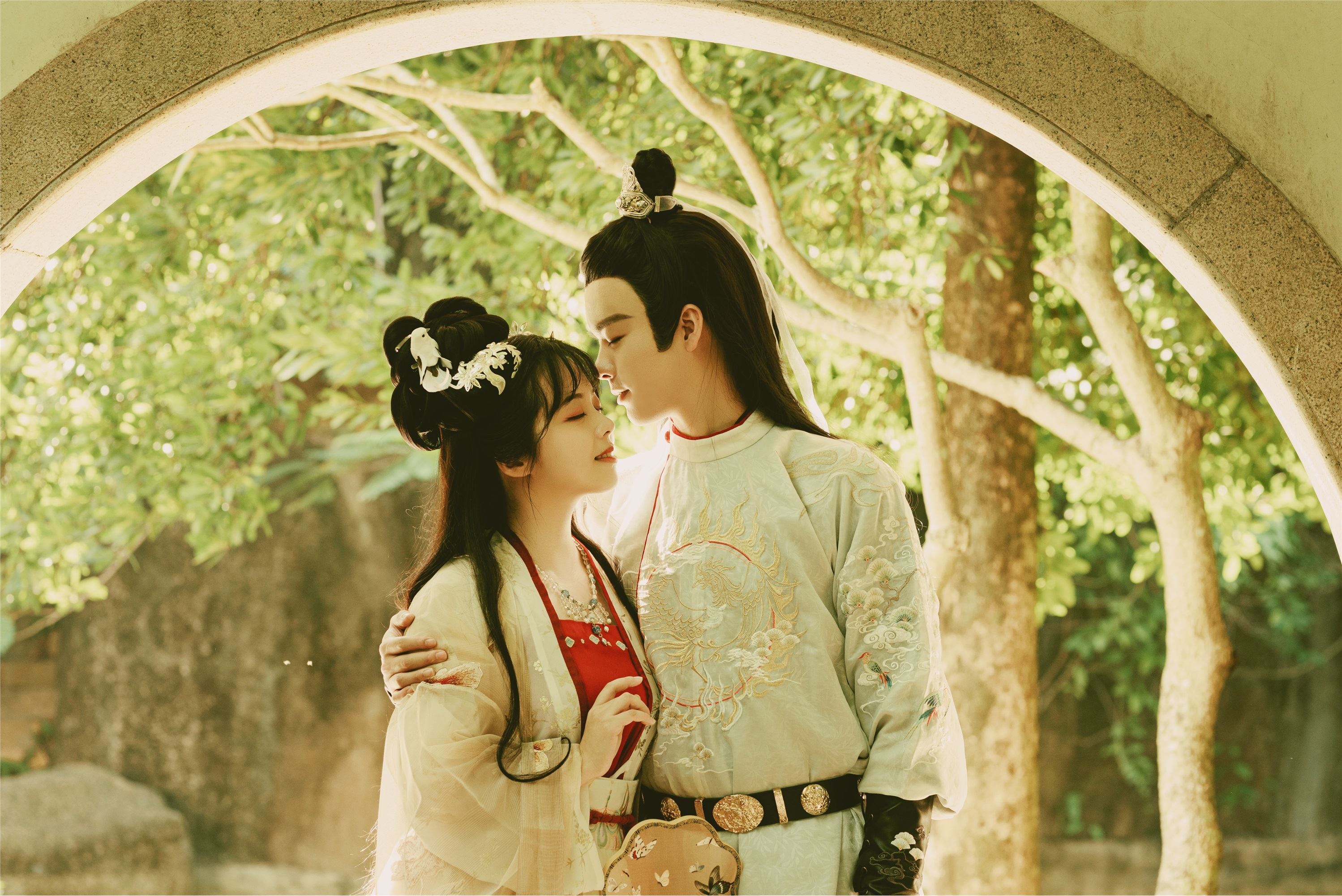 YITUYU艺图语 2021.09.06 思美人 霏霏